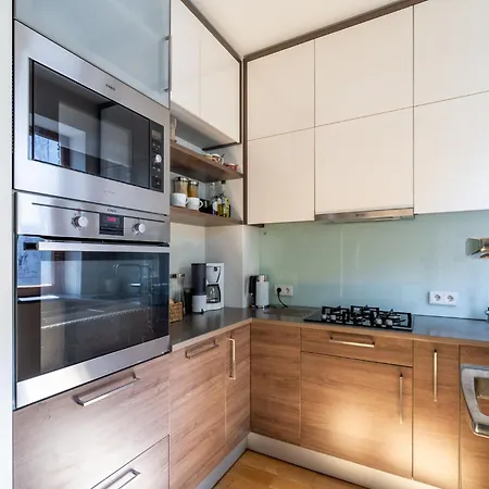 Elegant And Spacious Apartment Riga Exterior photo