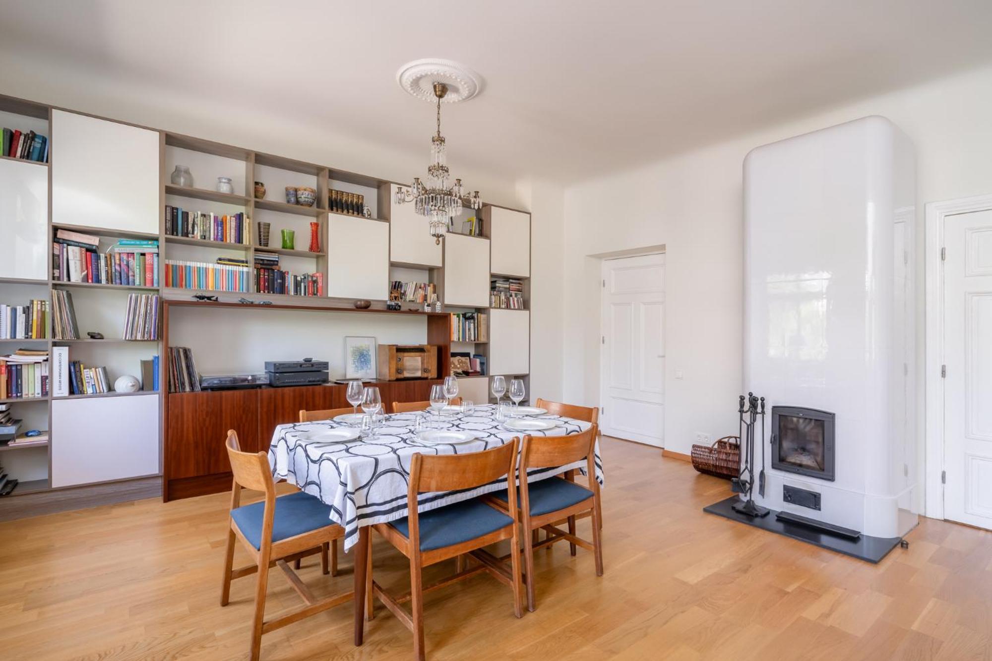 Appartement Elegant And Spacious Riga